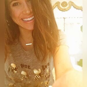 J Crew “The Xerces Society” Bee 🐝 Shirt sz Large ASO Meghan Markle